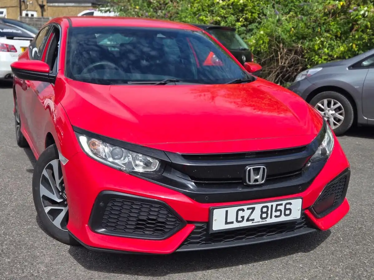 2018-honda-civic-10-vtec-turbo-se-126ps-hatchback-5d-big-0
