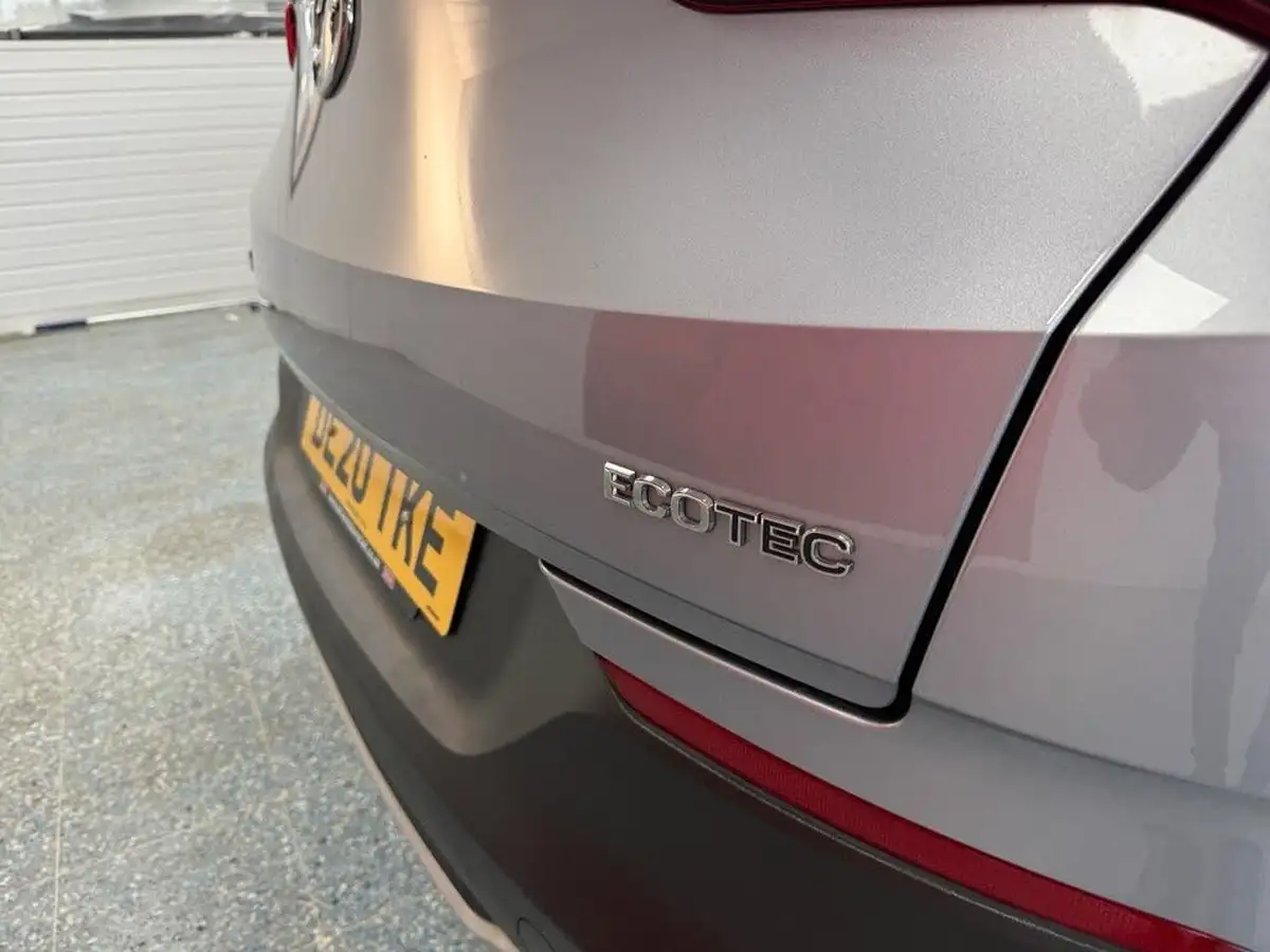 2020-vauxhall-grandland-x-12-se-premium-big-7