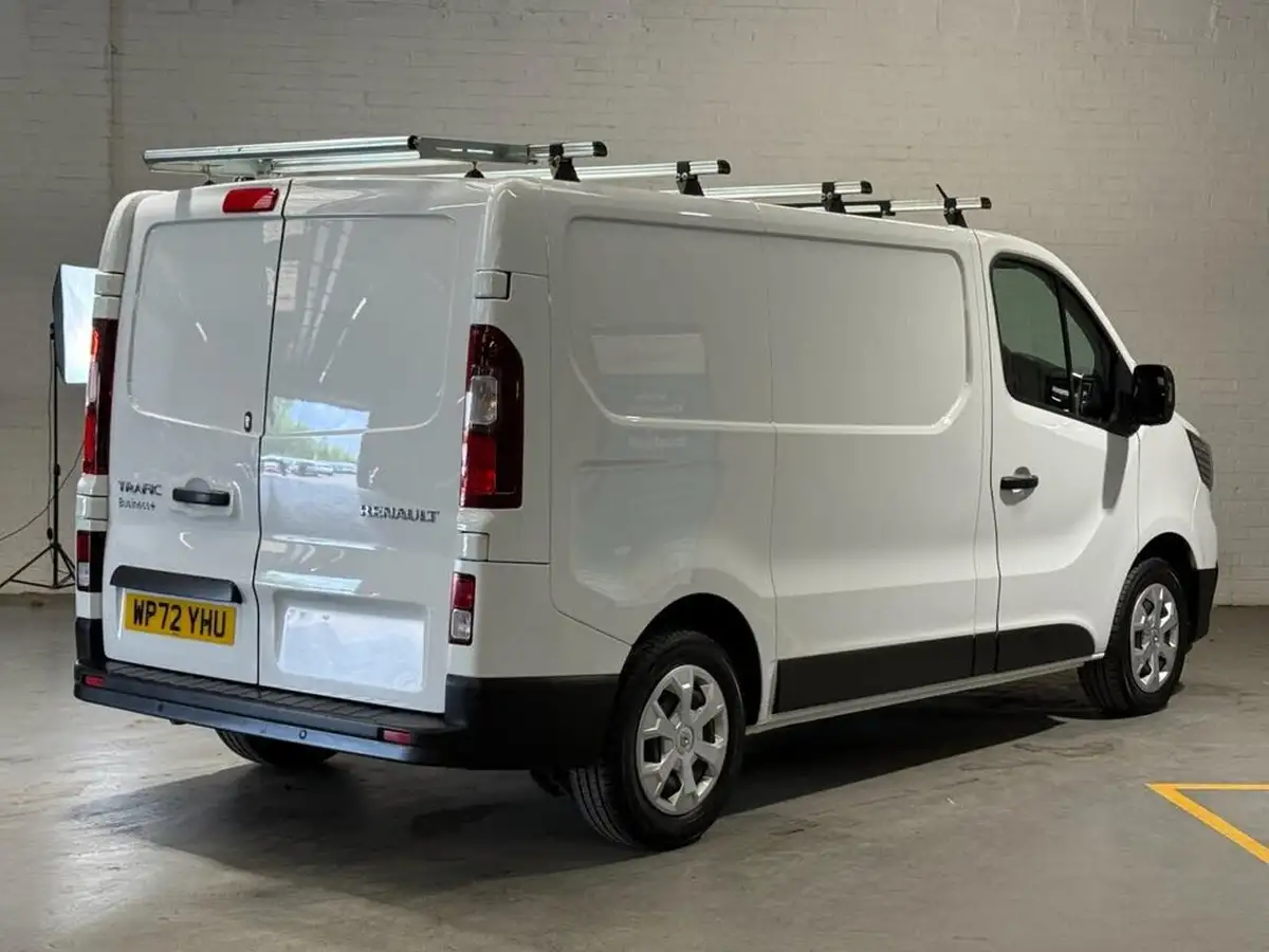 2022-renault-trafic-20dci-sl28-130-business-big-33