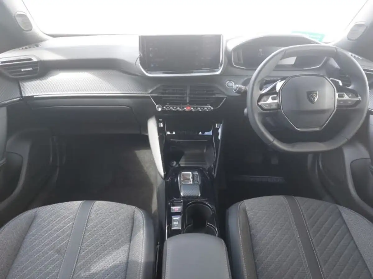 2024-peugeot-2008-suv-12-puretech-allure-130ps-eat8-big-2