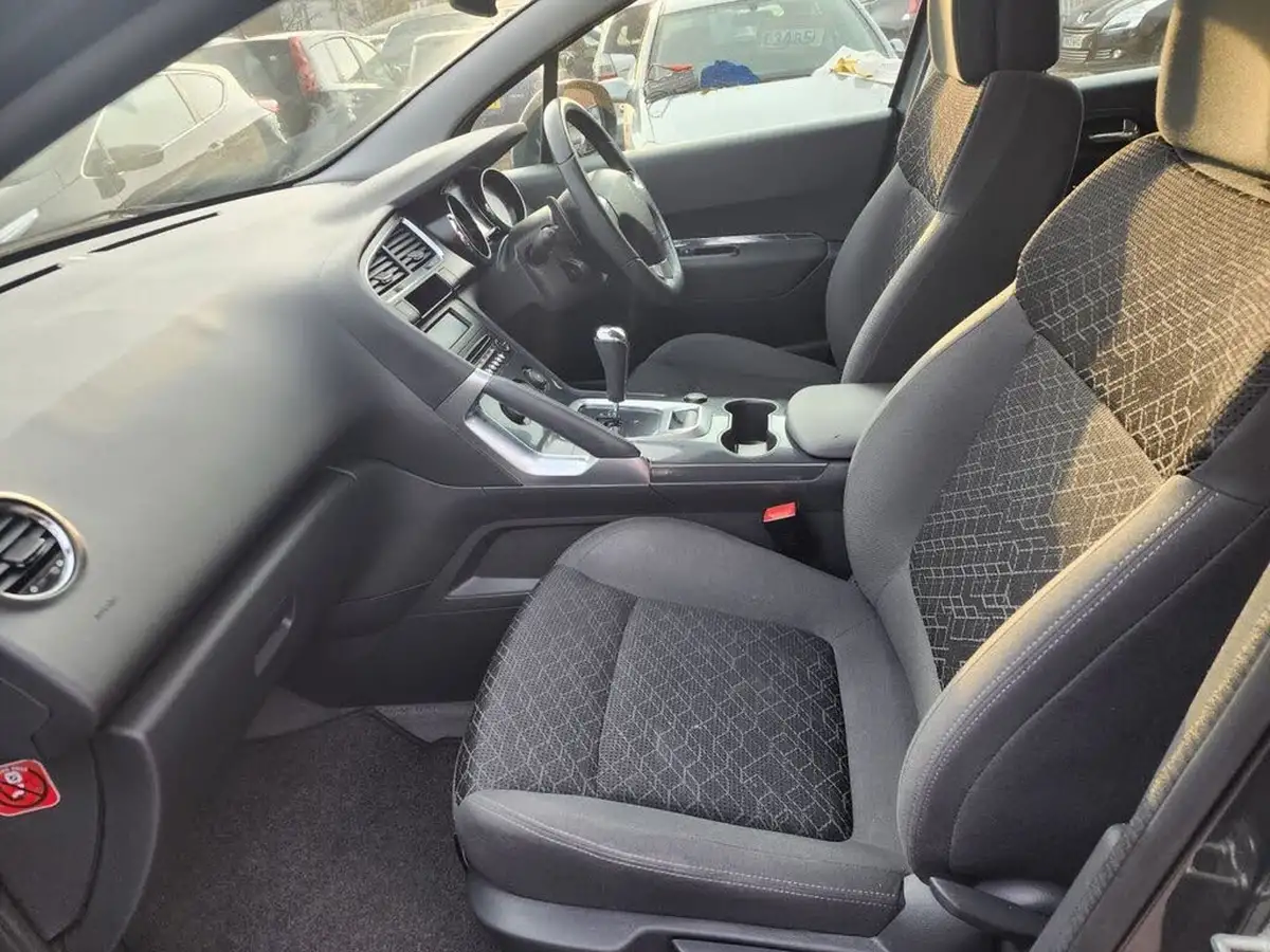 2015-peugeot-3008-crossover-16hdi-active-ss-etg-big-30