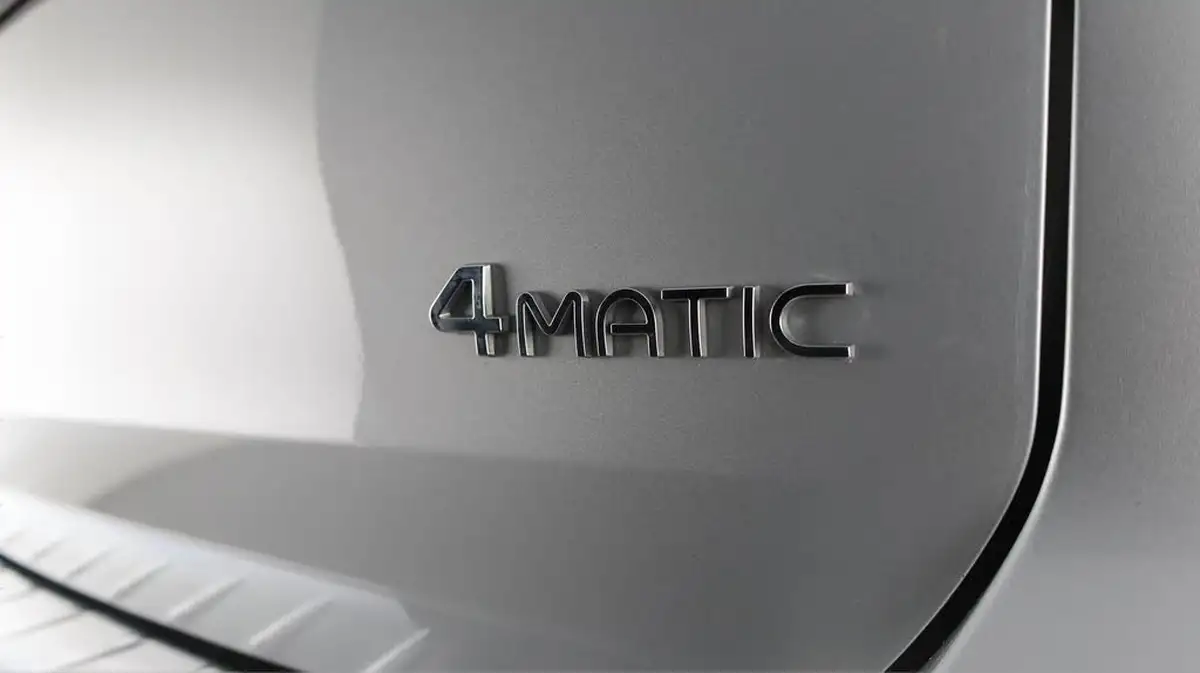 2022-mercedes-benz-eqb-e-eqb-350-amg-line-big-19