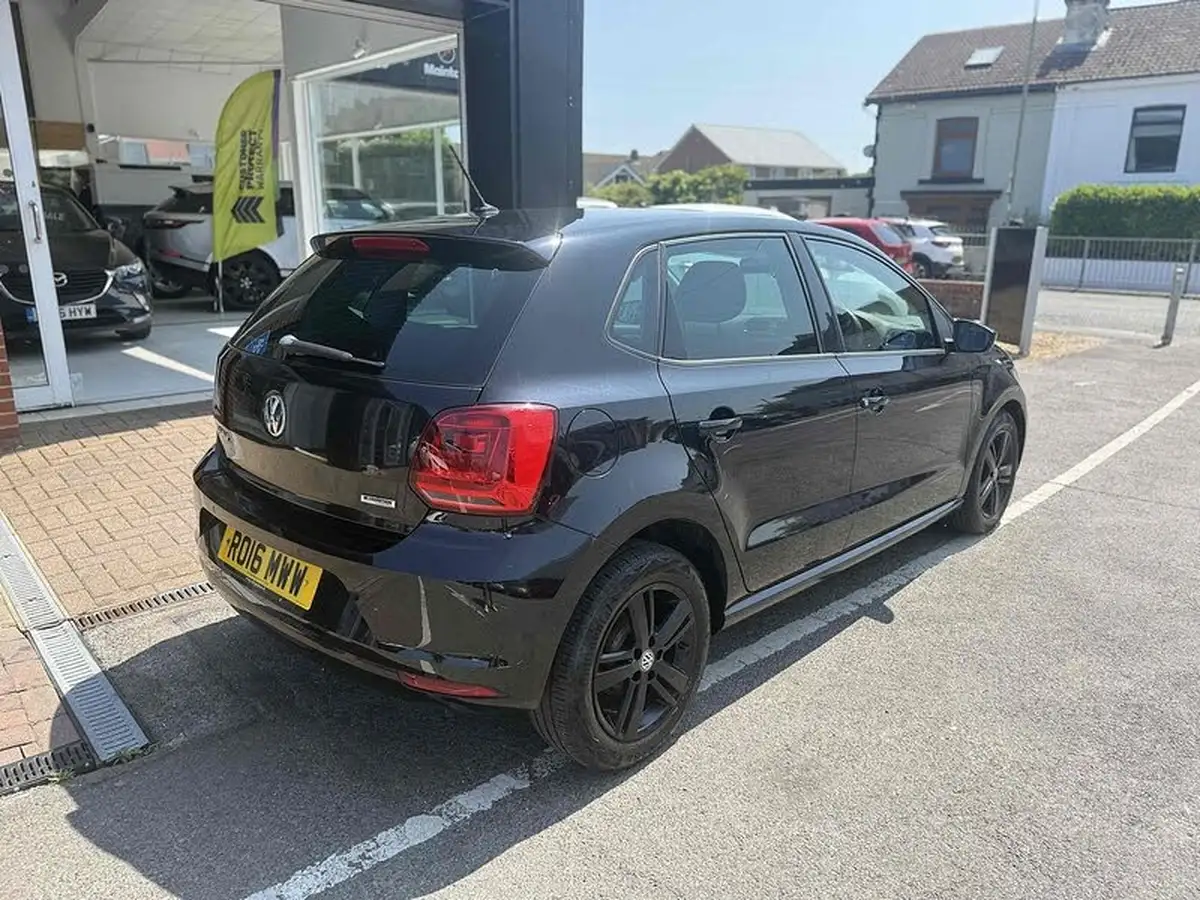 2016-volkswagen-polo-10-match-75ps-5d-big-6