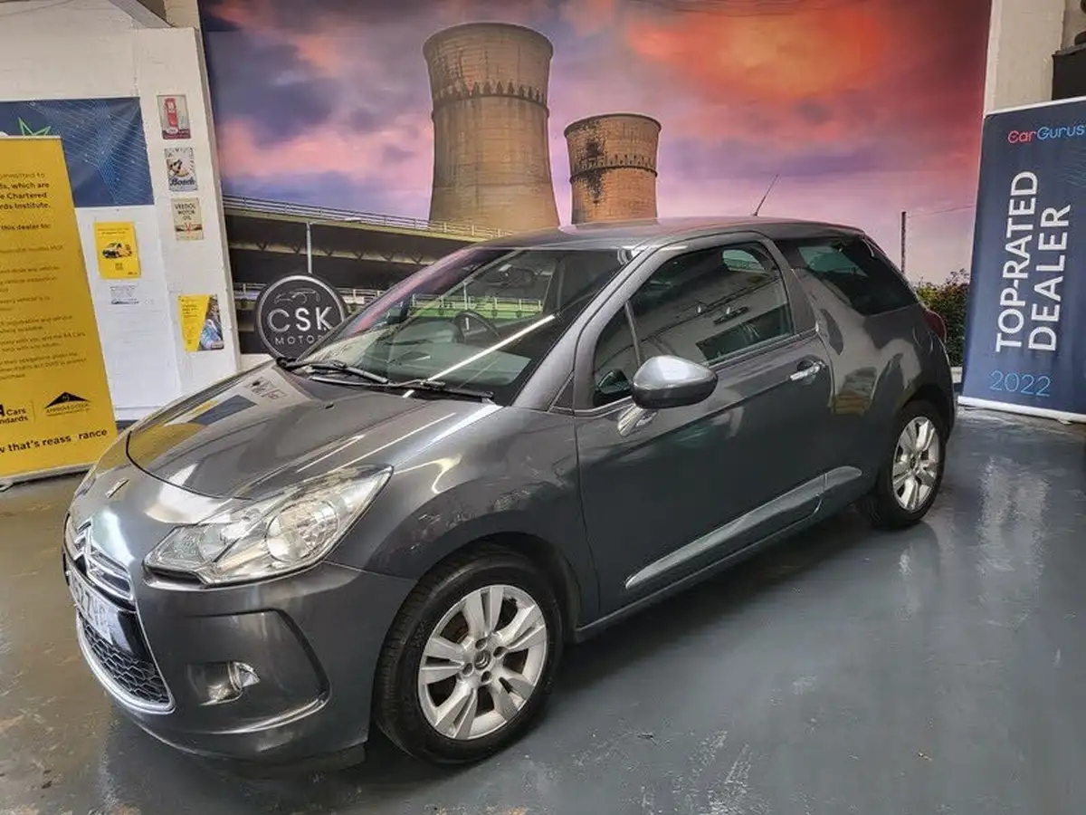 2013-citroen-ds3-16-dstyle-big-19