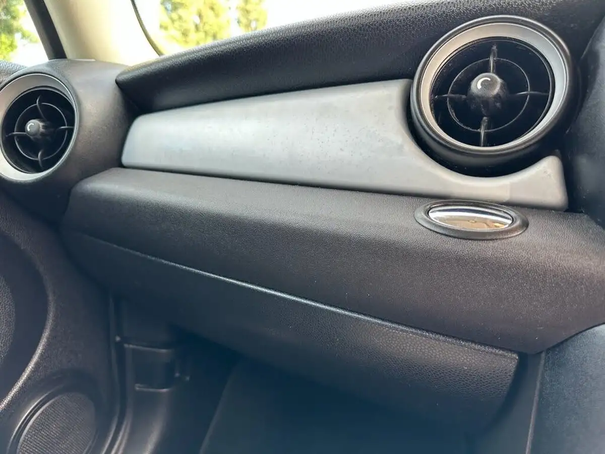 2012-mini-cooper-16-one-98bhp-hatchback-3d-auto-big-38