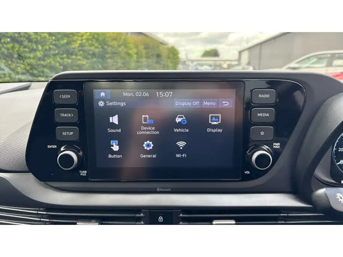 2022-hyundai-i20-10-t-gdi-se-connect-eclutch-imt-big-35
