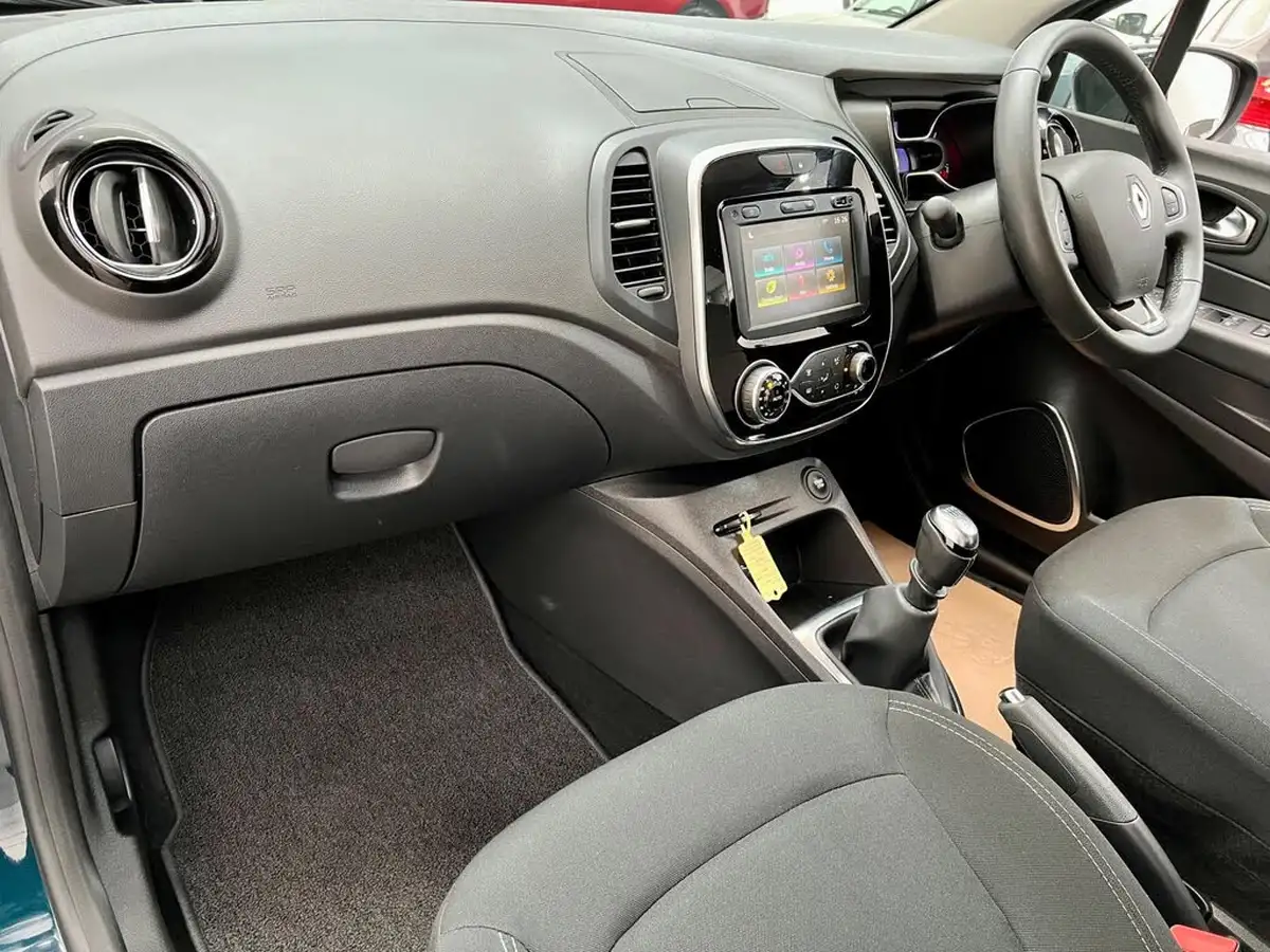 2019-renault-captur-13-tce-iconic-130bhp-ss-big-47