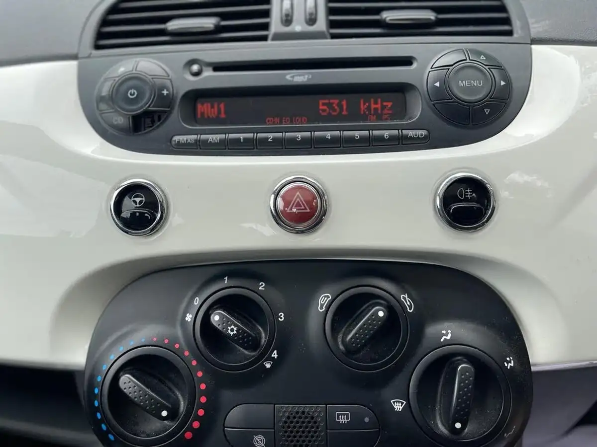 2012-fiat-500-12-lounge-ss-big-31