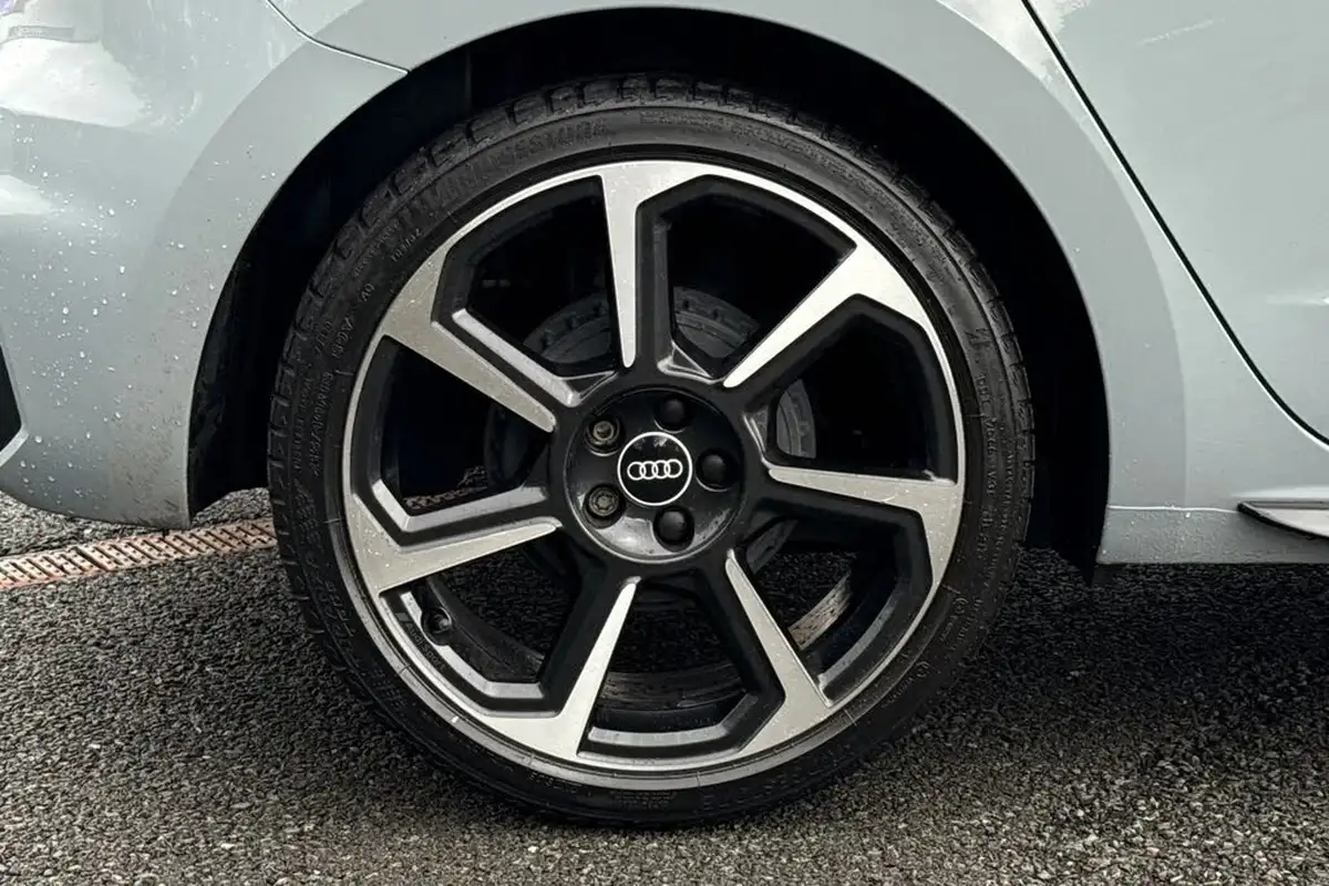 2021-audi-a1-10-25-tfsi-black-edition-big-10
