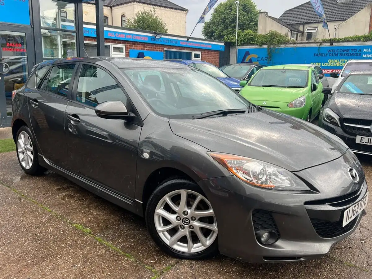 2013-mazda-mazda3-16-tamura-big-44