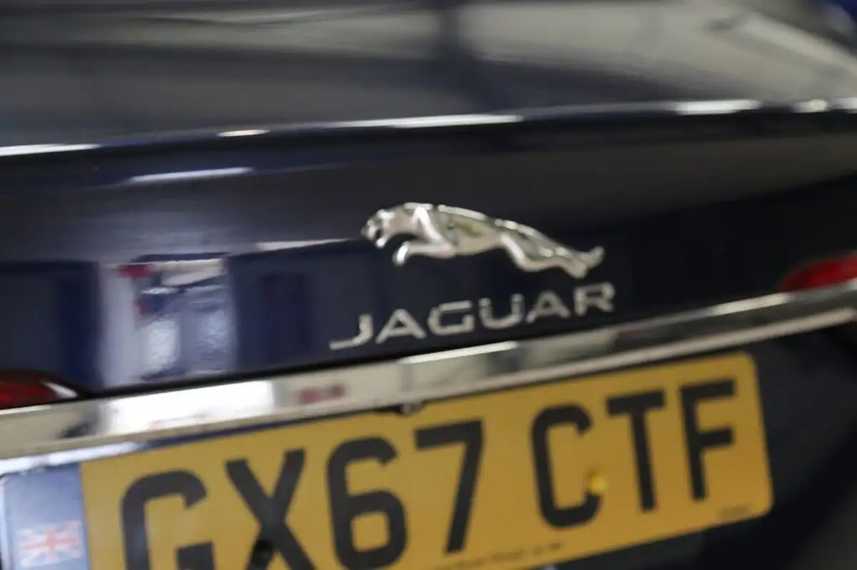 2017-jaguar-xf-20i-portfolio-200ps-saloon-4d-1999cc-big-25