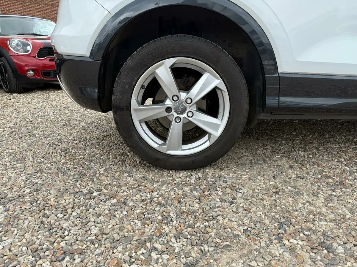 2018-audi-q2-14-tfsi-sport-s-tronic-big-56