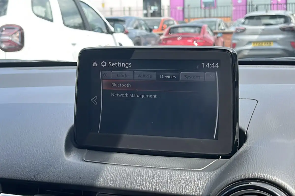 2019-mazda-mazda2-15-sport-nav-auto-big-18