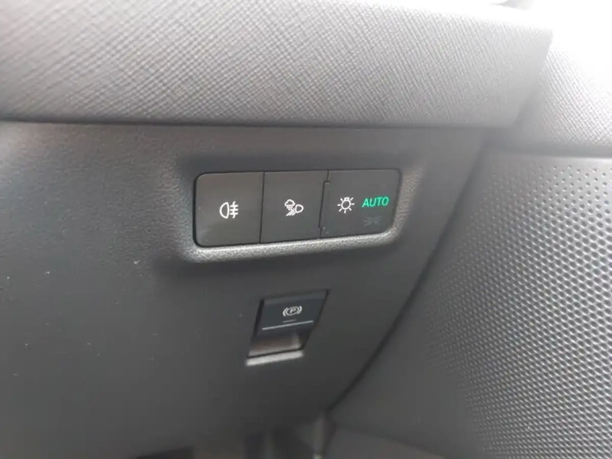 2024-skoda-kodiaq-15-tsi-se-204ps-iv-5-dsg-big-12