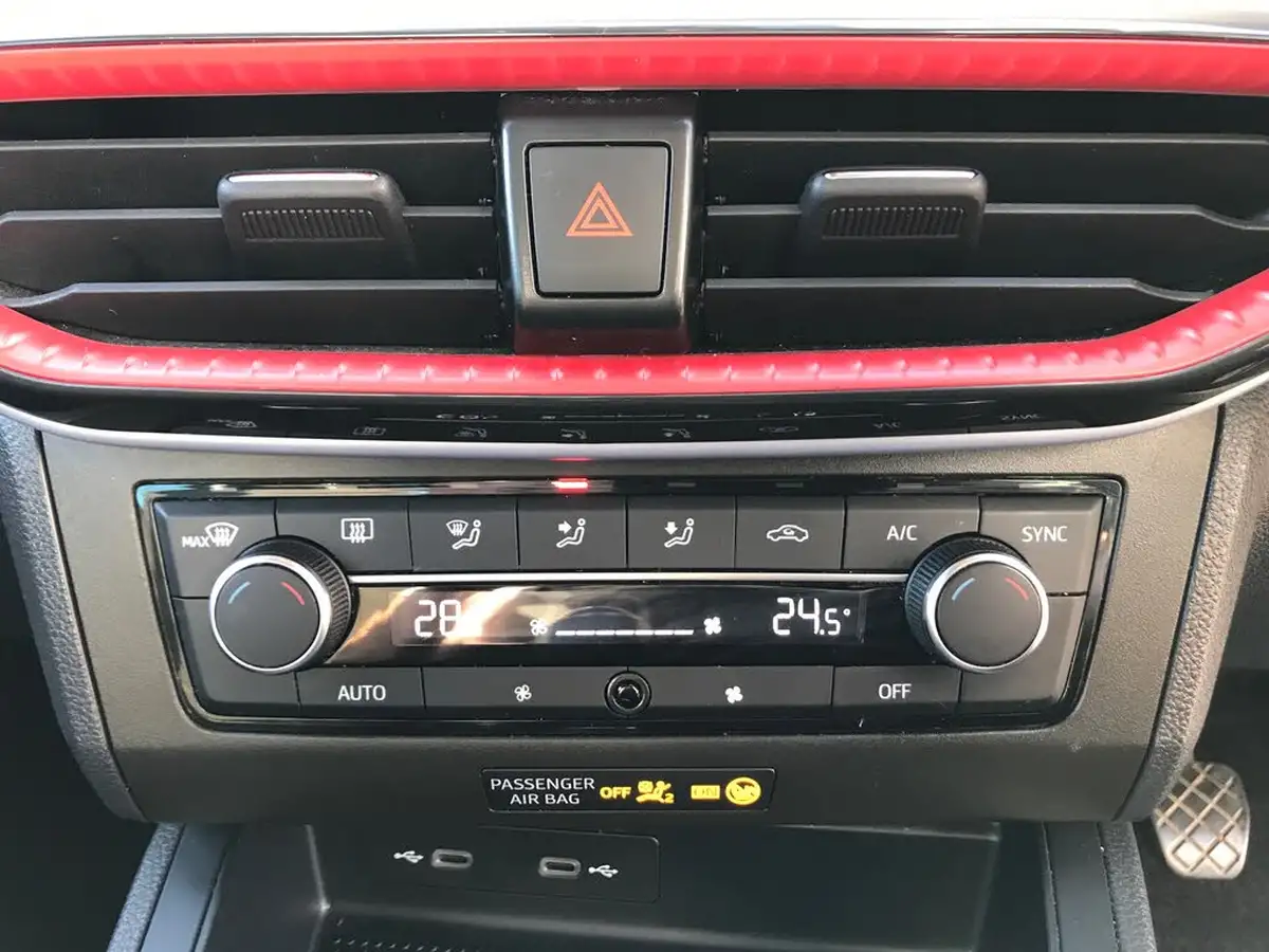 2023-seat-ibiza-10-tsi-fr-sport-95ps-big-15