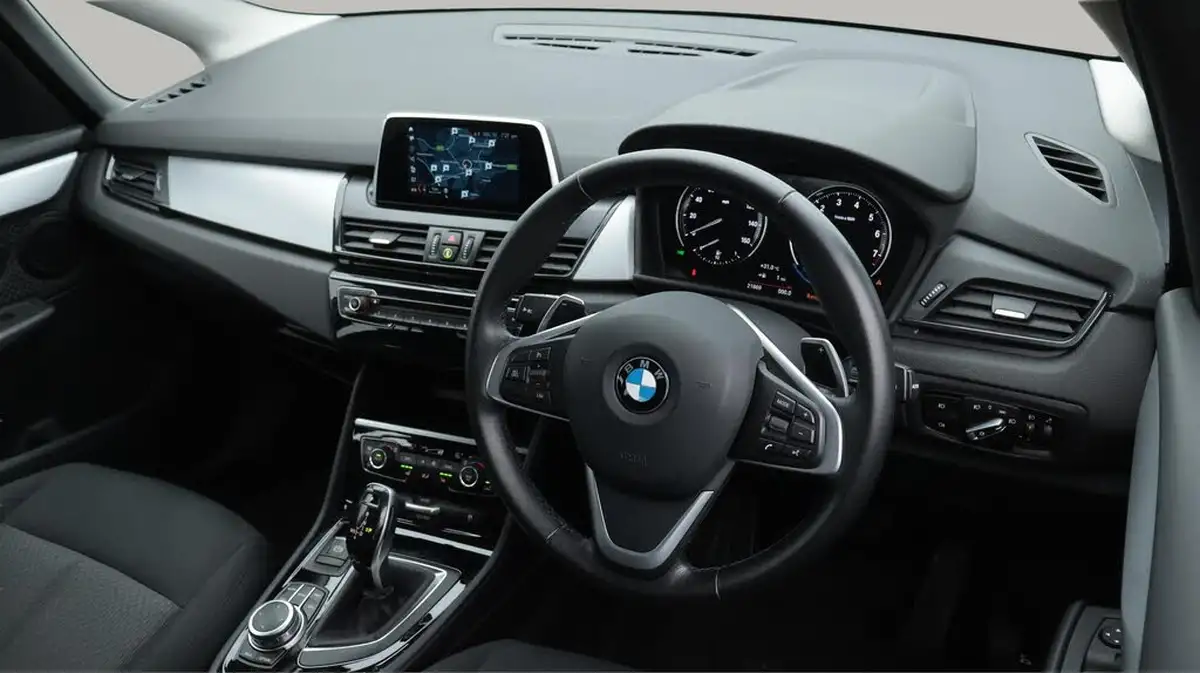 2020-bmw-2-series-20-220i-se-189bhp-big-9