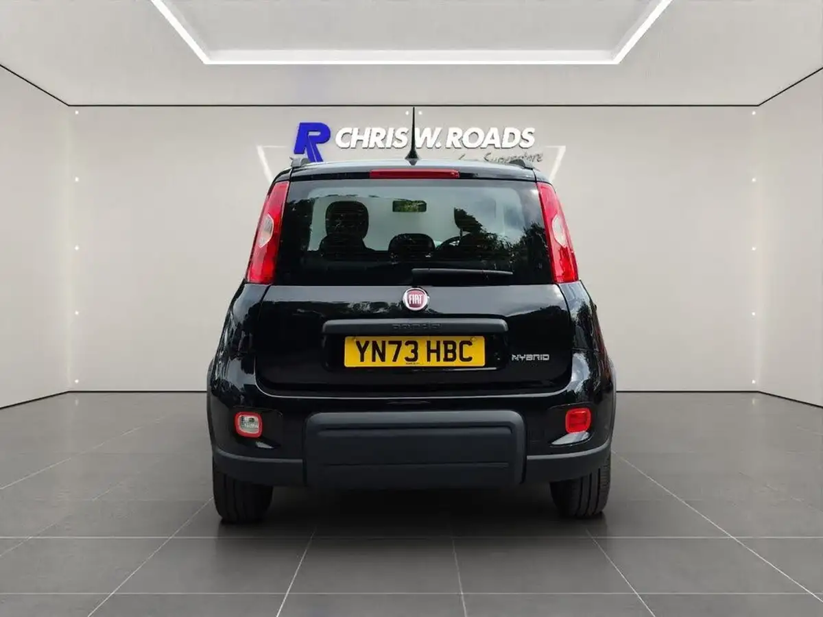 2023-fiat-panda-10-big-11