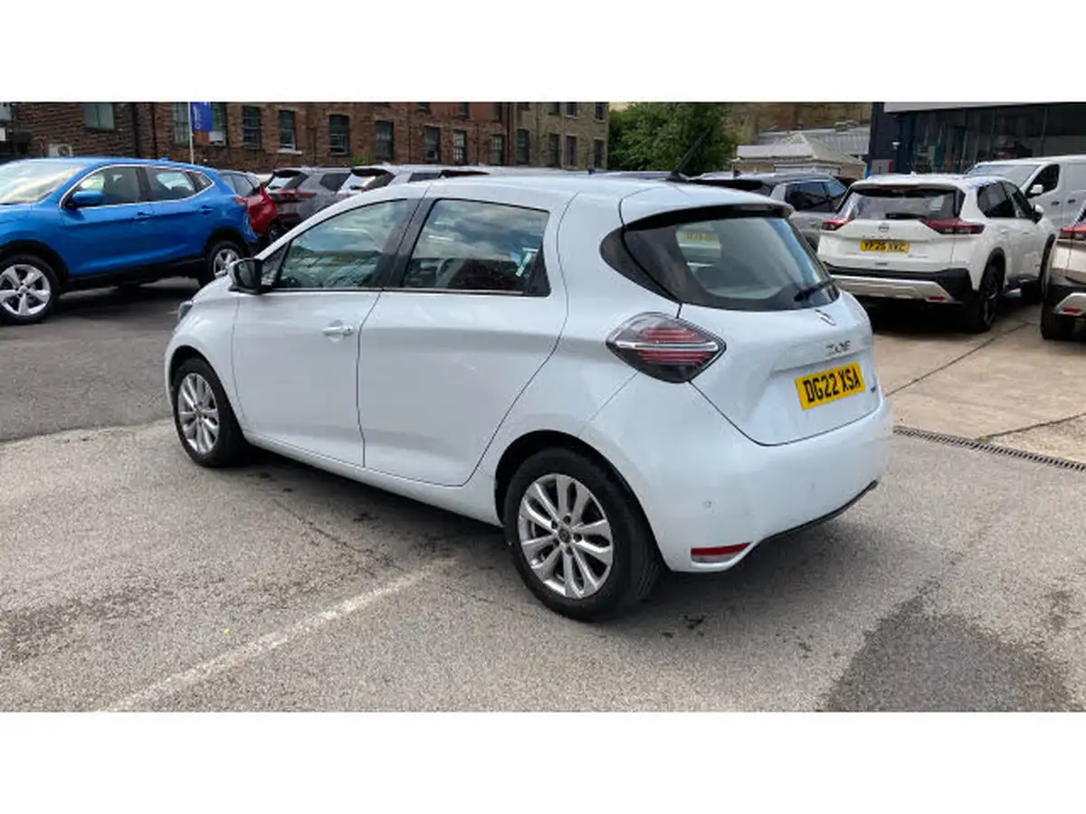 2022-renault-zoe-e-iconic-135ps-r135ev50-rapid-charge-big-16