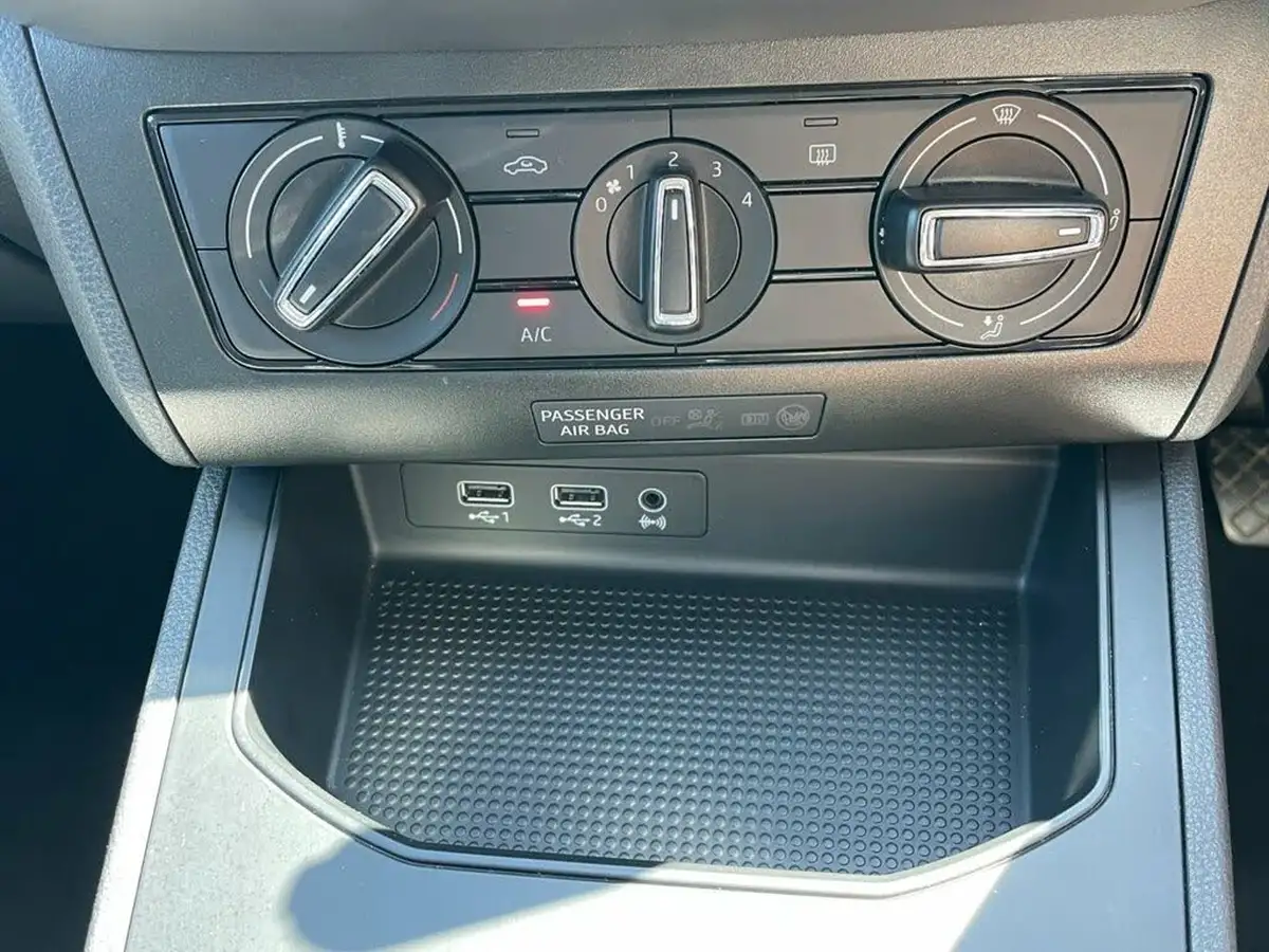 2019-seat-ibiza-10-mpi-se-technology-big-22