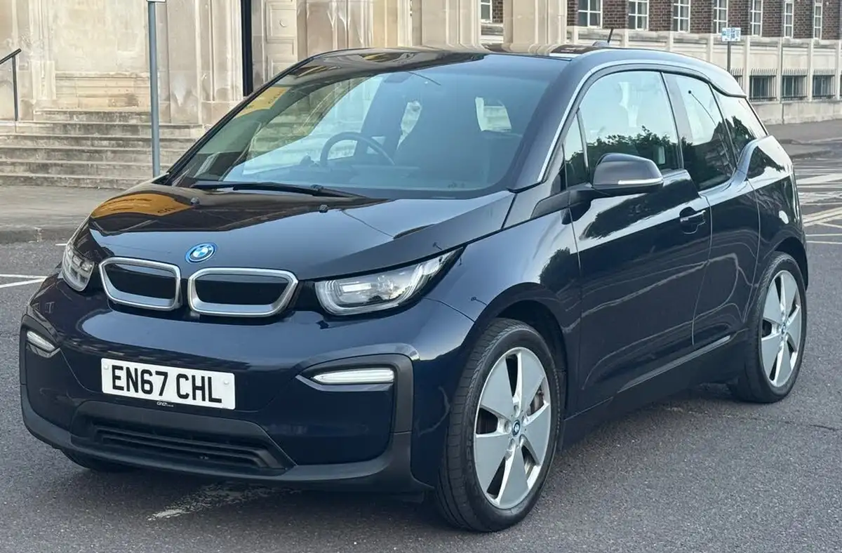 2017-bmw-i3-e-94-ah-extended-range-big-1
