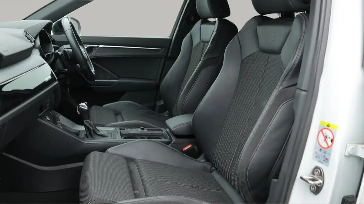 2021-audi-q3-15-35-tfsi-black-edition-codcomfort-sound-pack-station-wagon-big-20