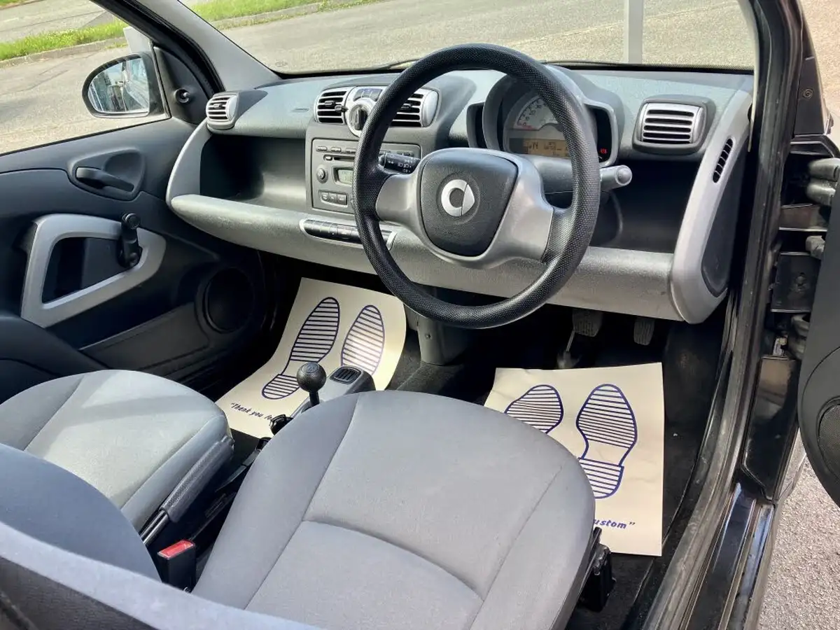 2007-smart-fortwo-10-pure-71bhp-coupe-semi-a-big-7