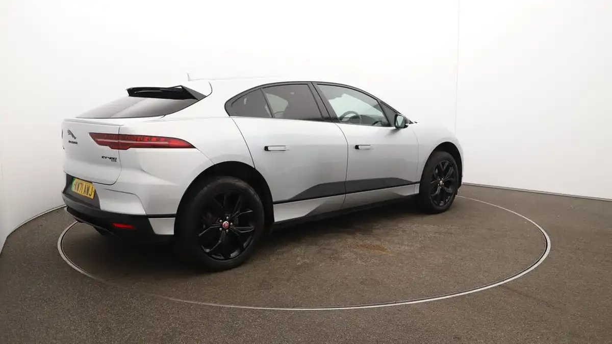 2022-jaguar-i-pace-ev400-hse-black-big-55