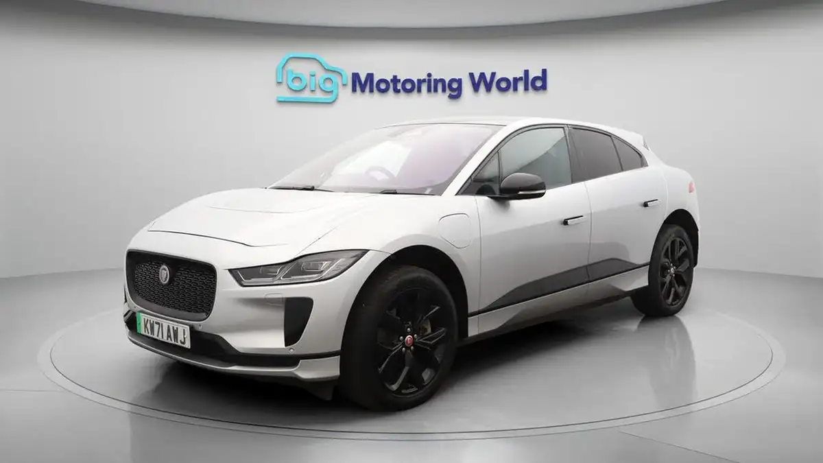 2022-jaguar-i-pace-ev400-hse-black-big-3