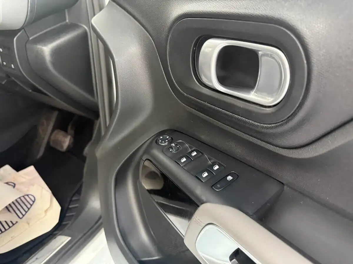 2019-citroen-c5-aircross-20bluehdi-flair-big-26
