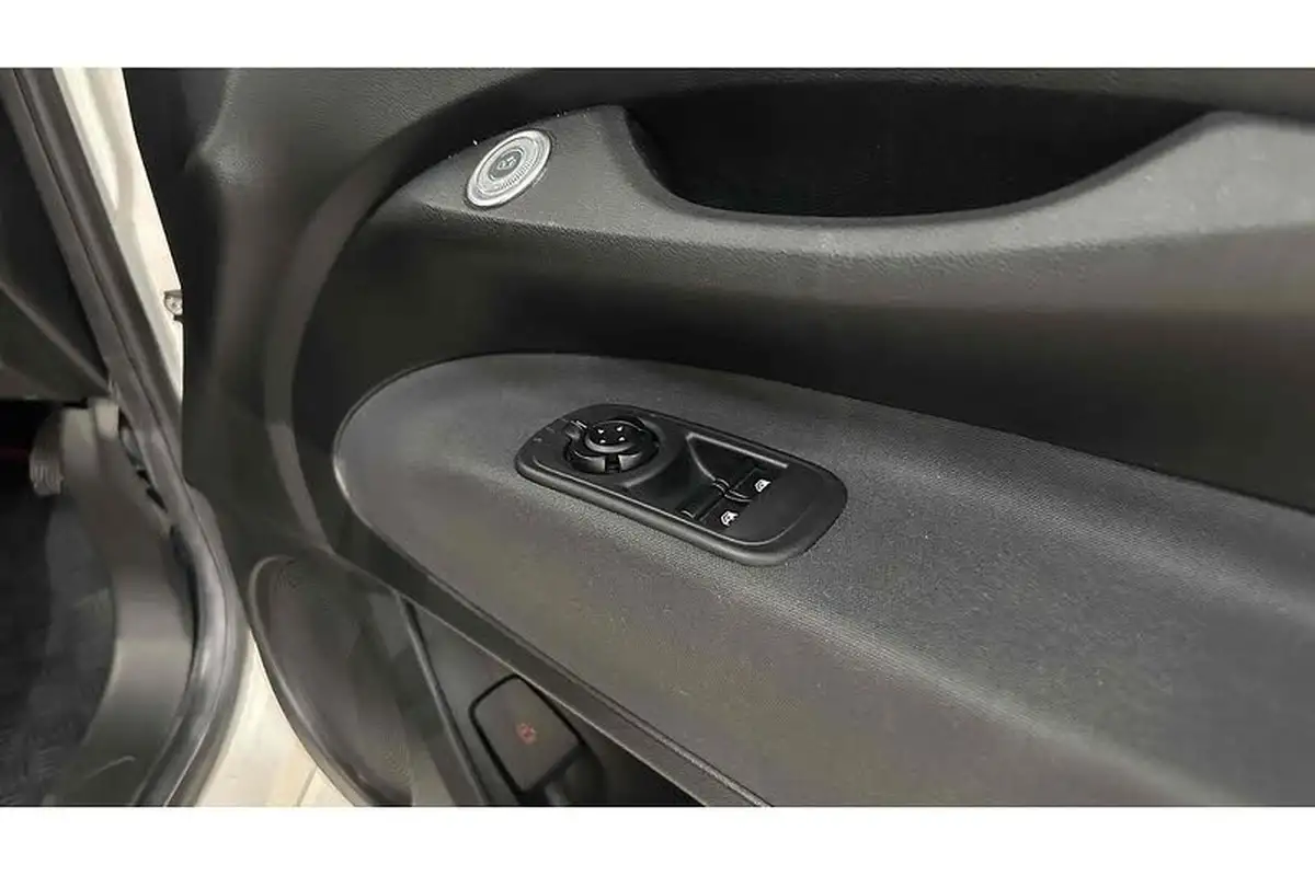 2022-fiat-500-e-icon-117bhp-big-27