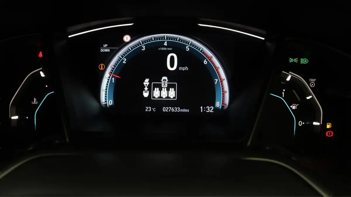 2020-honda-civic-10-vtec-turbo-sr-hatchback-5d-big-10