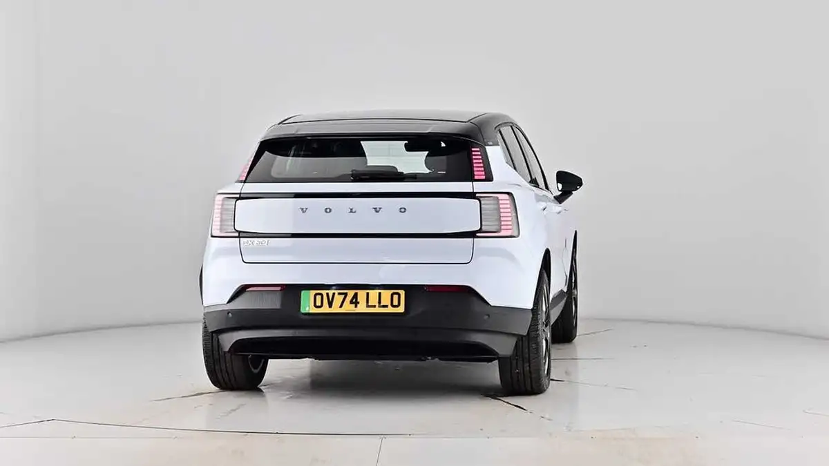 2024-volvo-ex30-e-single-motor-plus-big-73