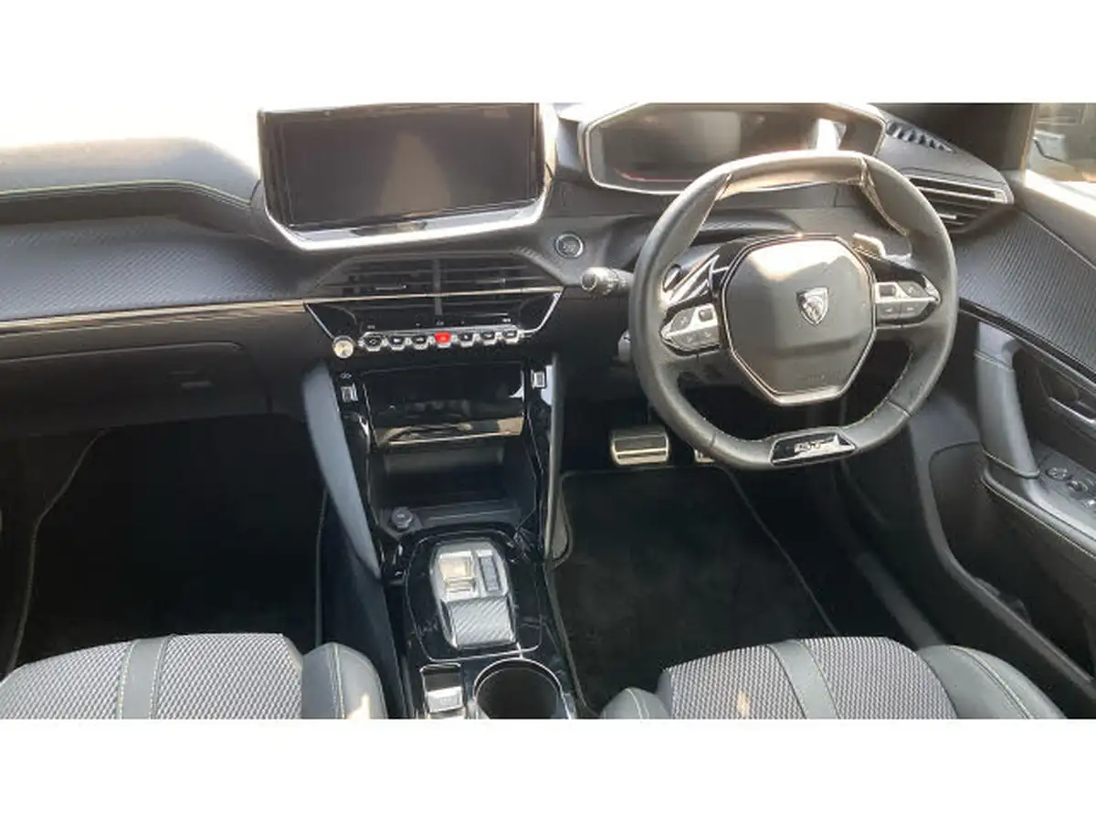 2024-peugeot-2008-suv-12-puretech-gt-130ps-eat8-big-9
