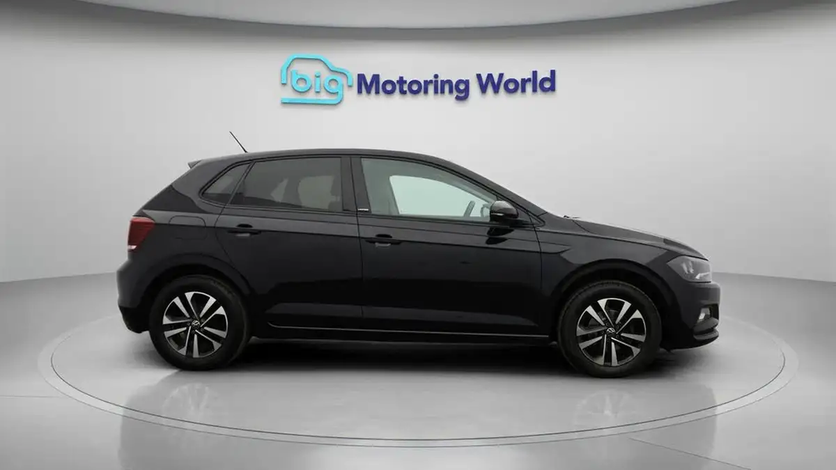 2021-volkswagen-polo-10-united-big-8
