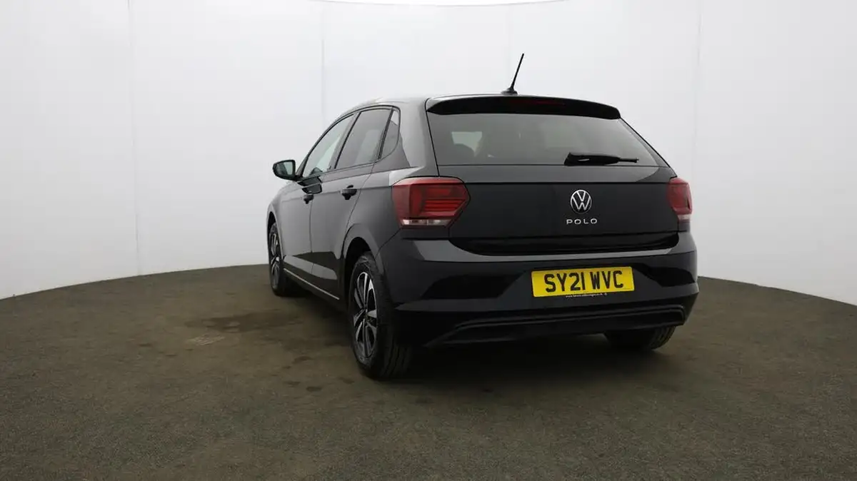 2021-volkswagen-polo-10-united-big-24