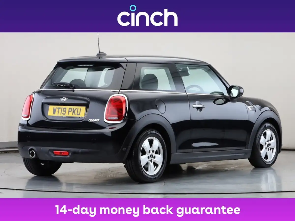 2019-mini-cooper-15-cooper-classic-hatchback-3d-big-8