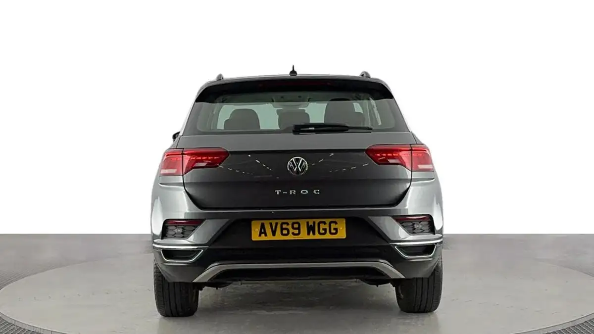2019-volkswagen-t-roc-15-tsi-se-big-4