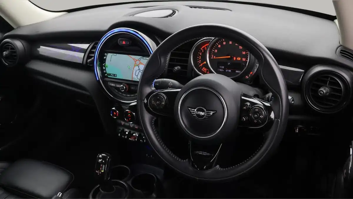 2018-mini-cooper-15td-cooper-d-series-ii-ss-hatchback-3d-dct-big-9