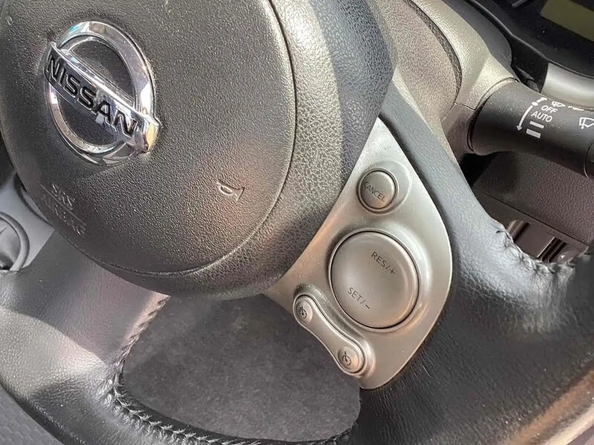 2011-nissan-micra-12-tekna-79bhp-5d-1198cc-big-12