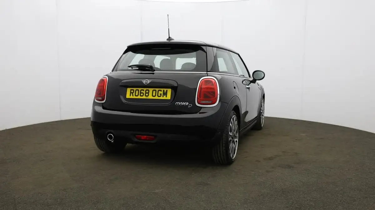 2018-mini-cooper-15td-cooper-d-series-ii-ss-hatchback-3d-dct-big-61