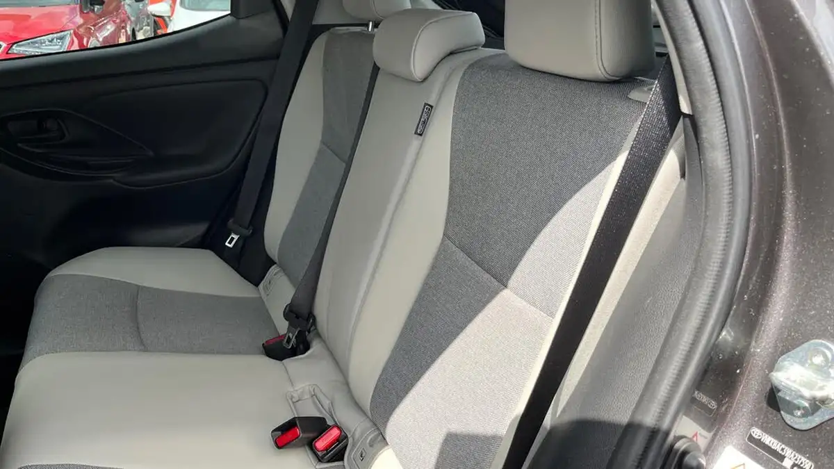 2022-toyota-yaris-cross-15-vvt-i-excel-city-packpan-roof-big-12