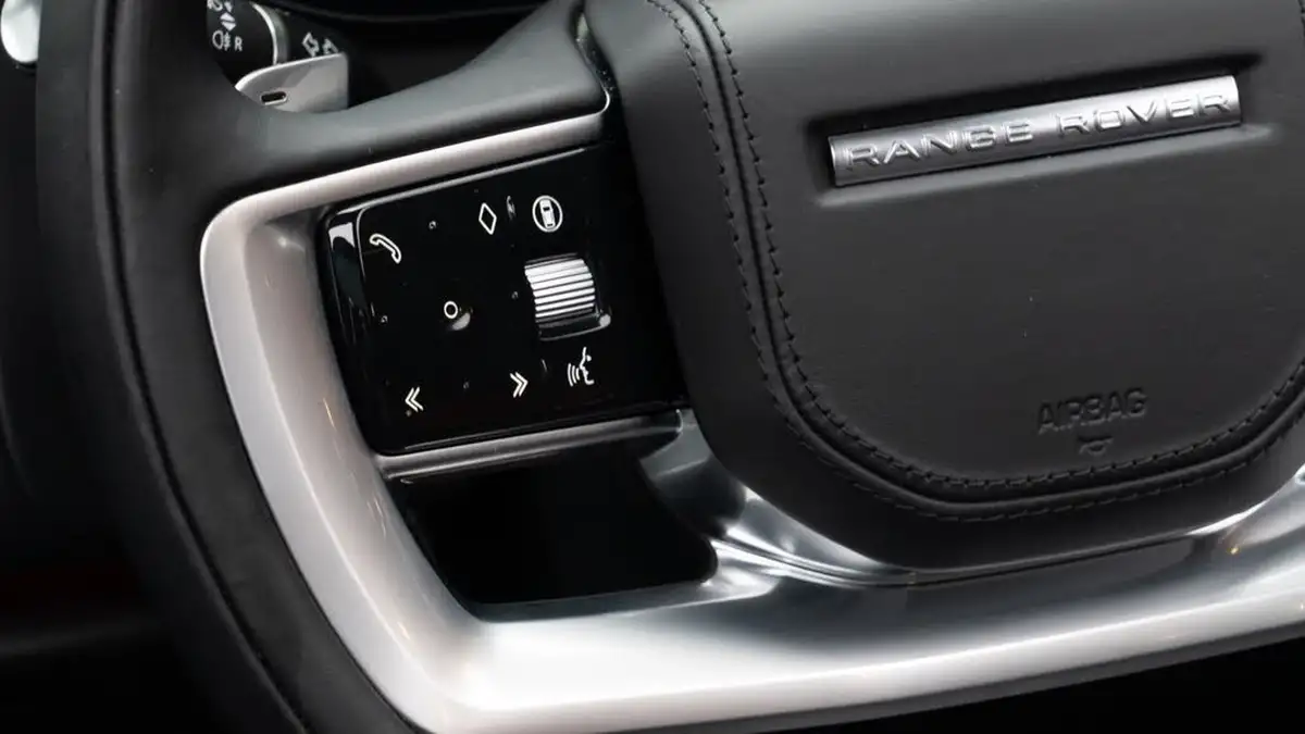 2024-land-rover-range-rover-30-d350-se-big-10