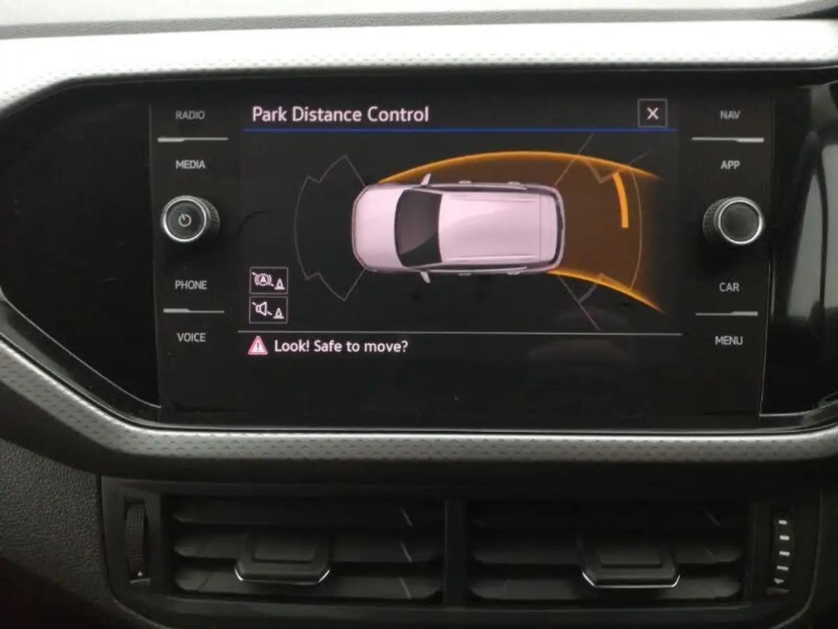 2021-volkswagen-t-cross-10-tsi-active-95ps-big-9