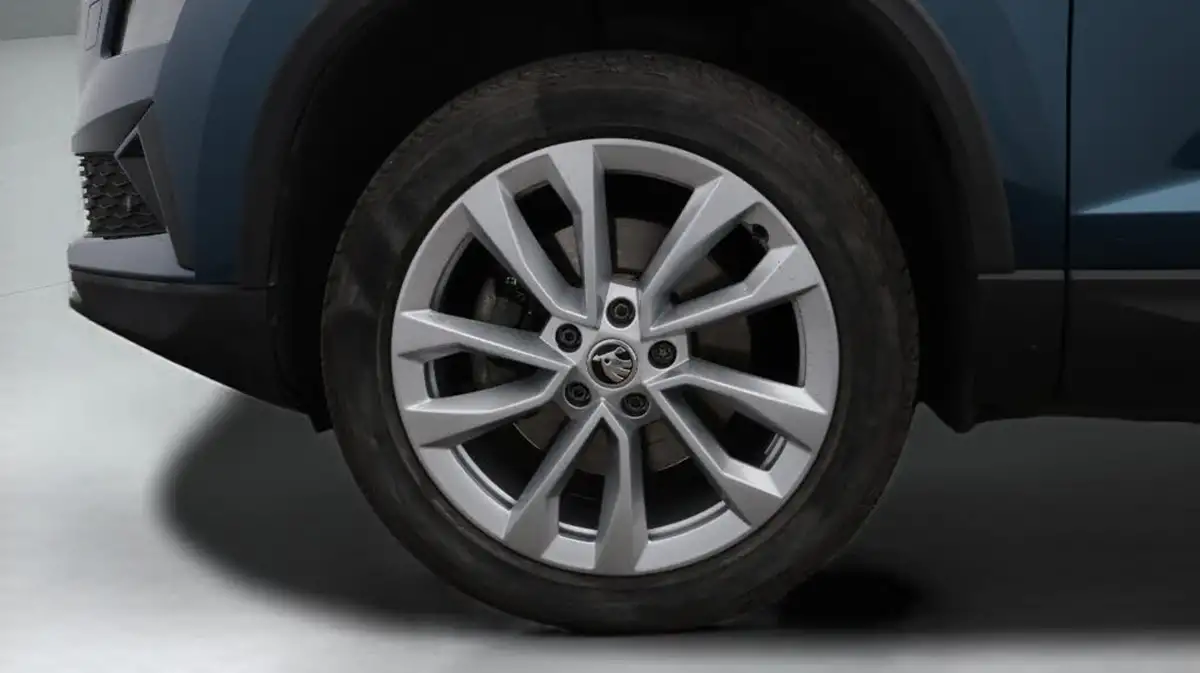 2023-skoda-karoq-15-tsi-se-l-dsg-big-18