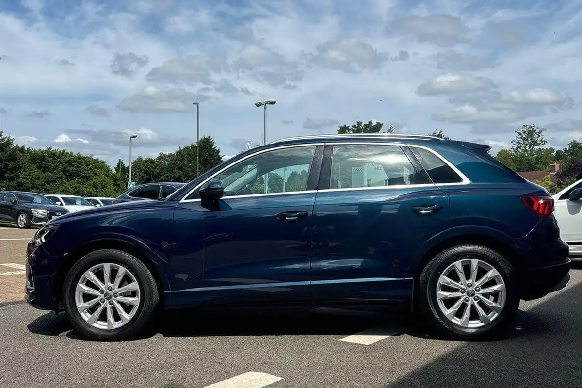 2020-audi-q3-15-35-tfsi-sport-cod-station-wagon-1498cc-big-8