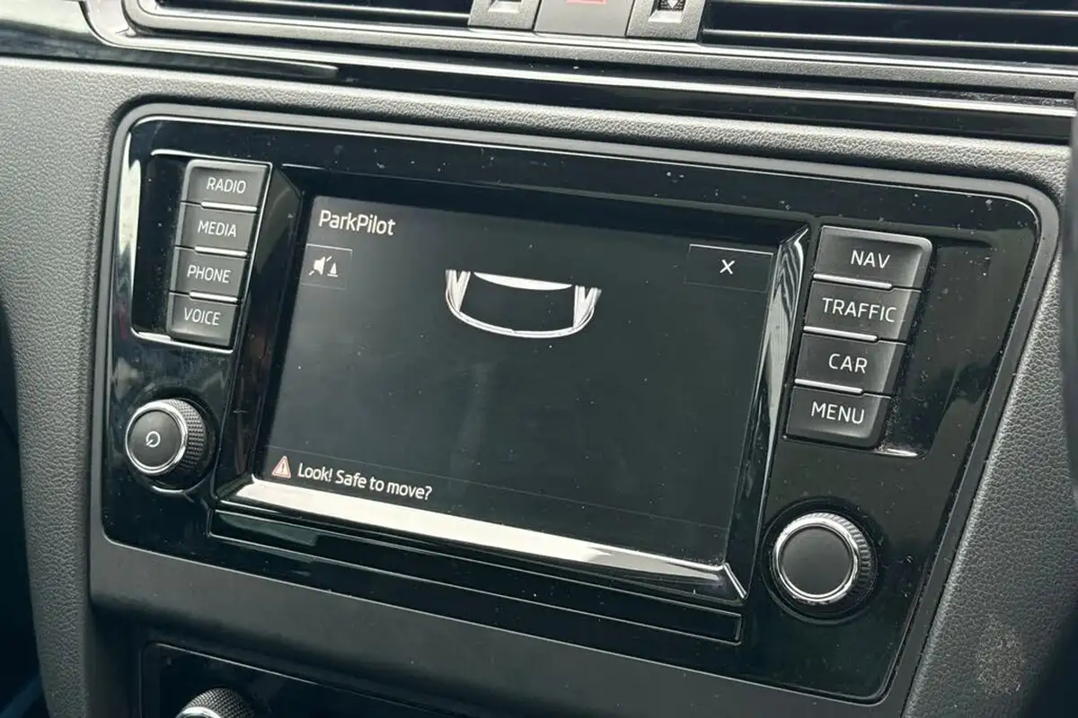 2017-skoda-rapid-spaceback-12-tsi-se-sport-big-43