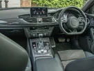 2018-audi-rs6-avant-40-tfsi-quattro-performance-small-18
