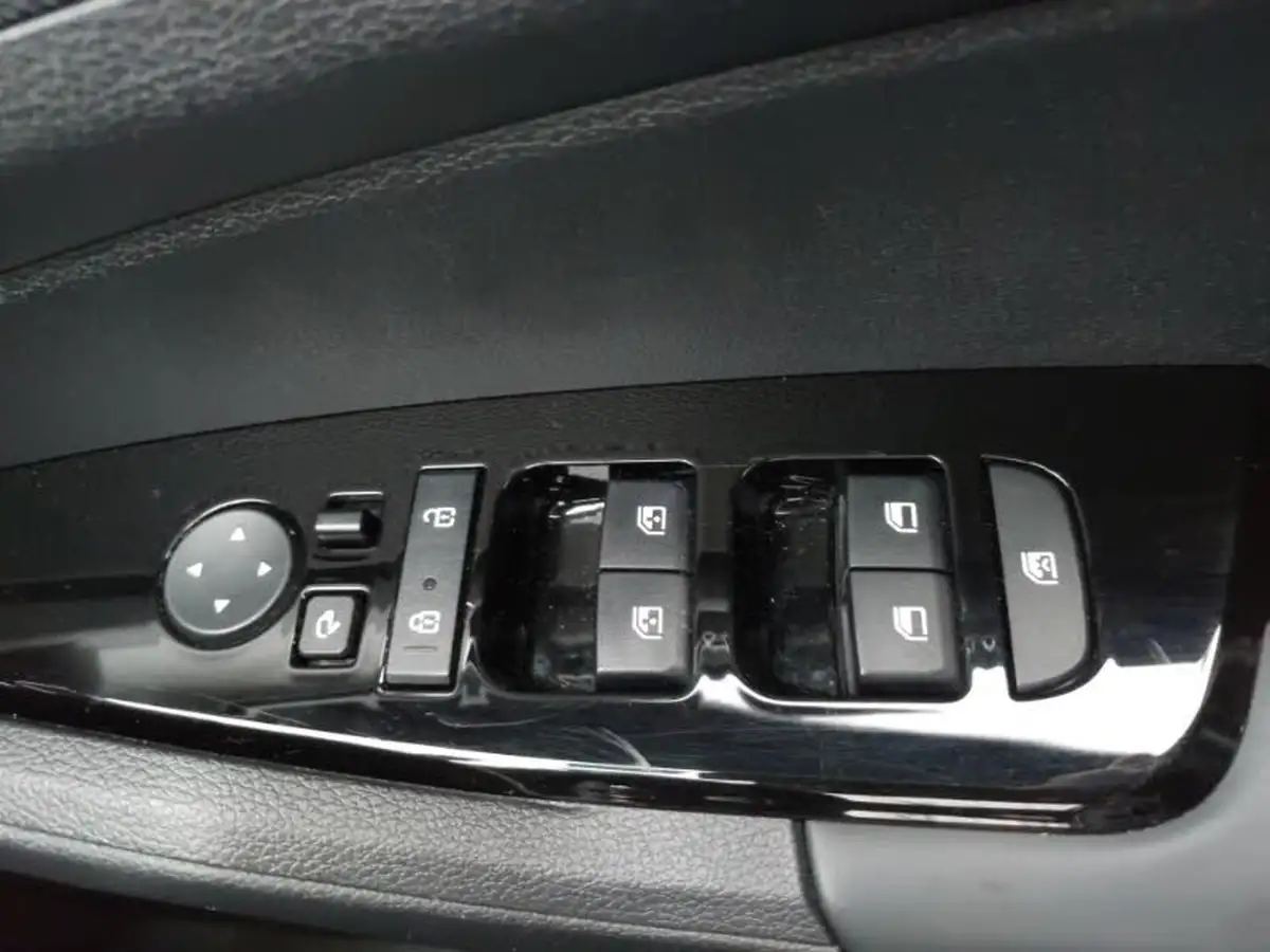 2024-kia-sportage-16-t-gdi-3-207bhp-hev-auto-big-15