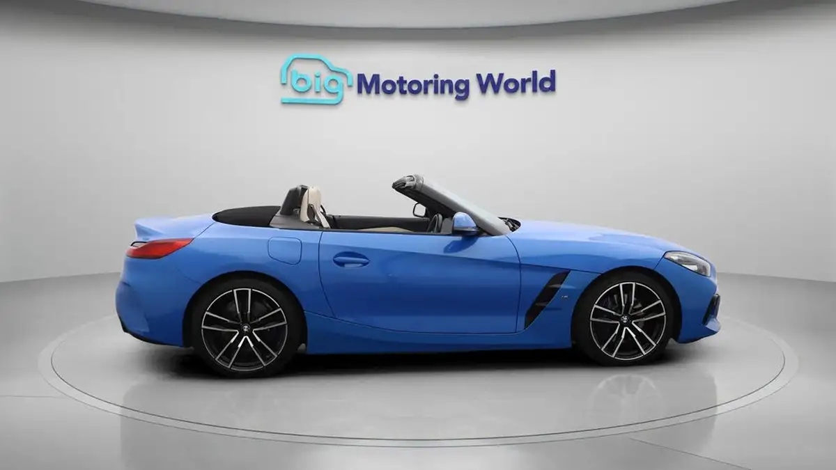 2019-bmw-z4-20-sdrive30i-m-sport-big-8