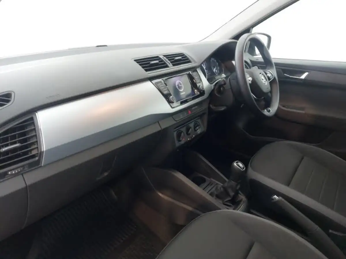 2020-skoda-fabia-10-mpi-colour-edition-60ps-big-4